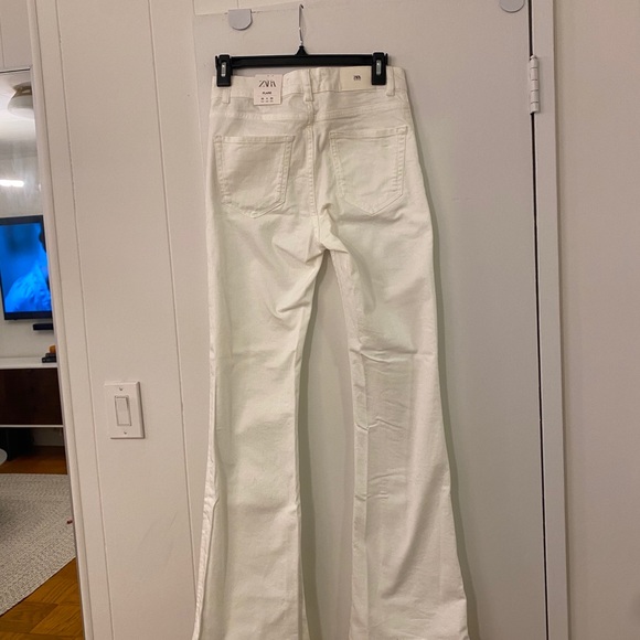 ❌SOLD❌NWT Zara High Waist SlimFlare White Jeans - Picture 6 of 9